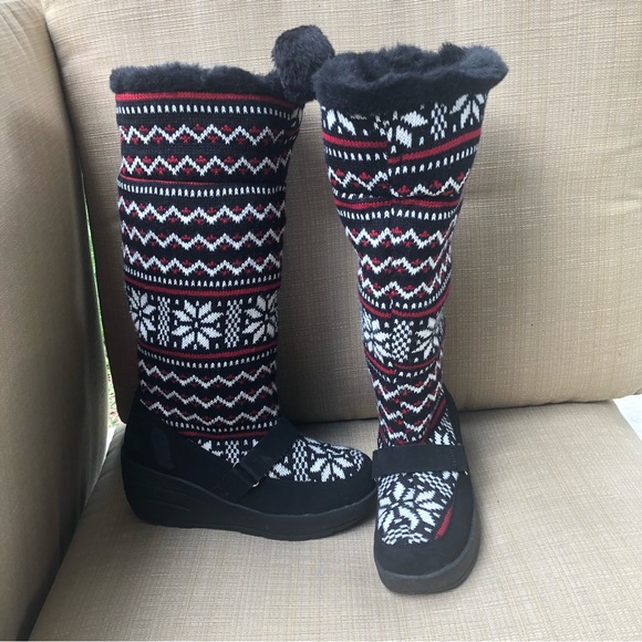 Snowflake Knit Wedge Heel Boots Pom Pom-Fair Isle sweater Faux Fur Winter Boots - Picture 2 of 16